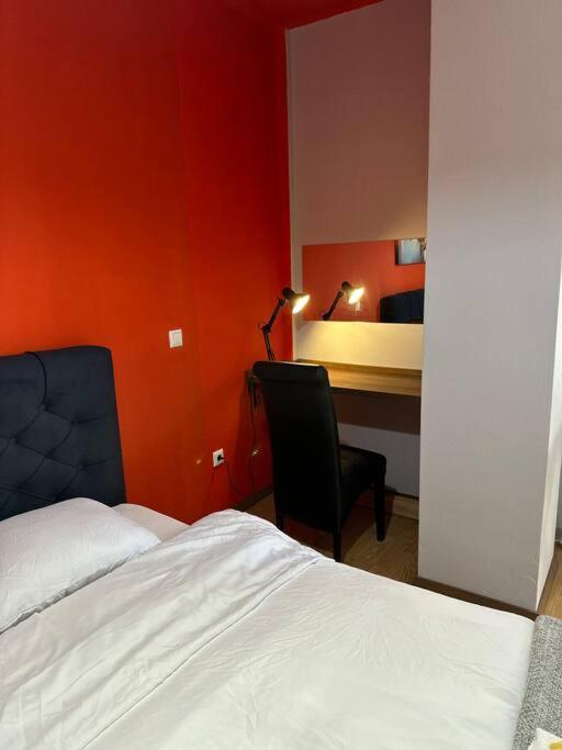 Ora-Prn,Peaceful Central Apartment Pristina Buitenkant foto